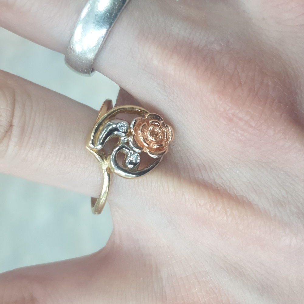 14k gold flower girl ring - Picture 2 of 2